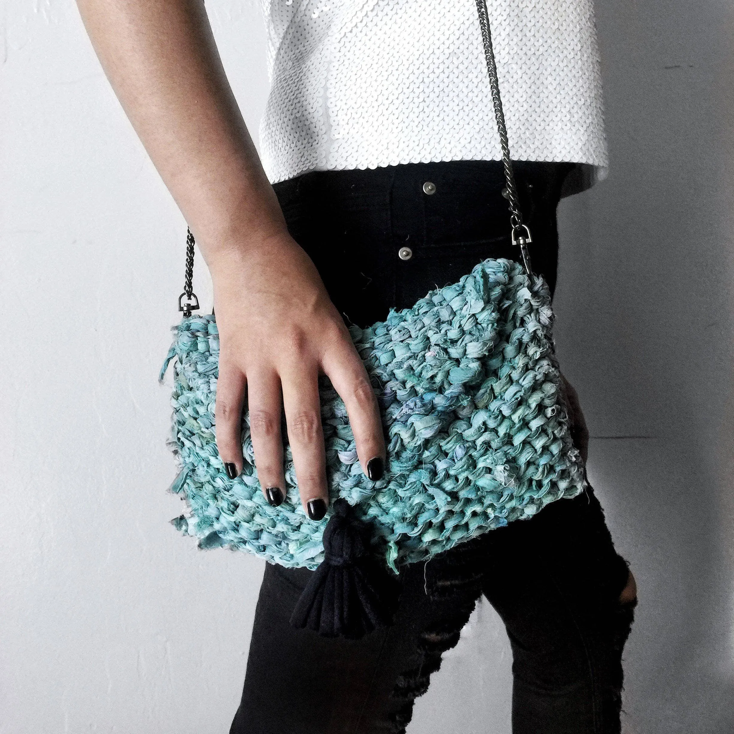 & Tasseled Sari Silk Pattern Same-day shipping Knit Clutch Expedited delivery Kit