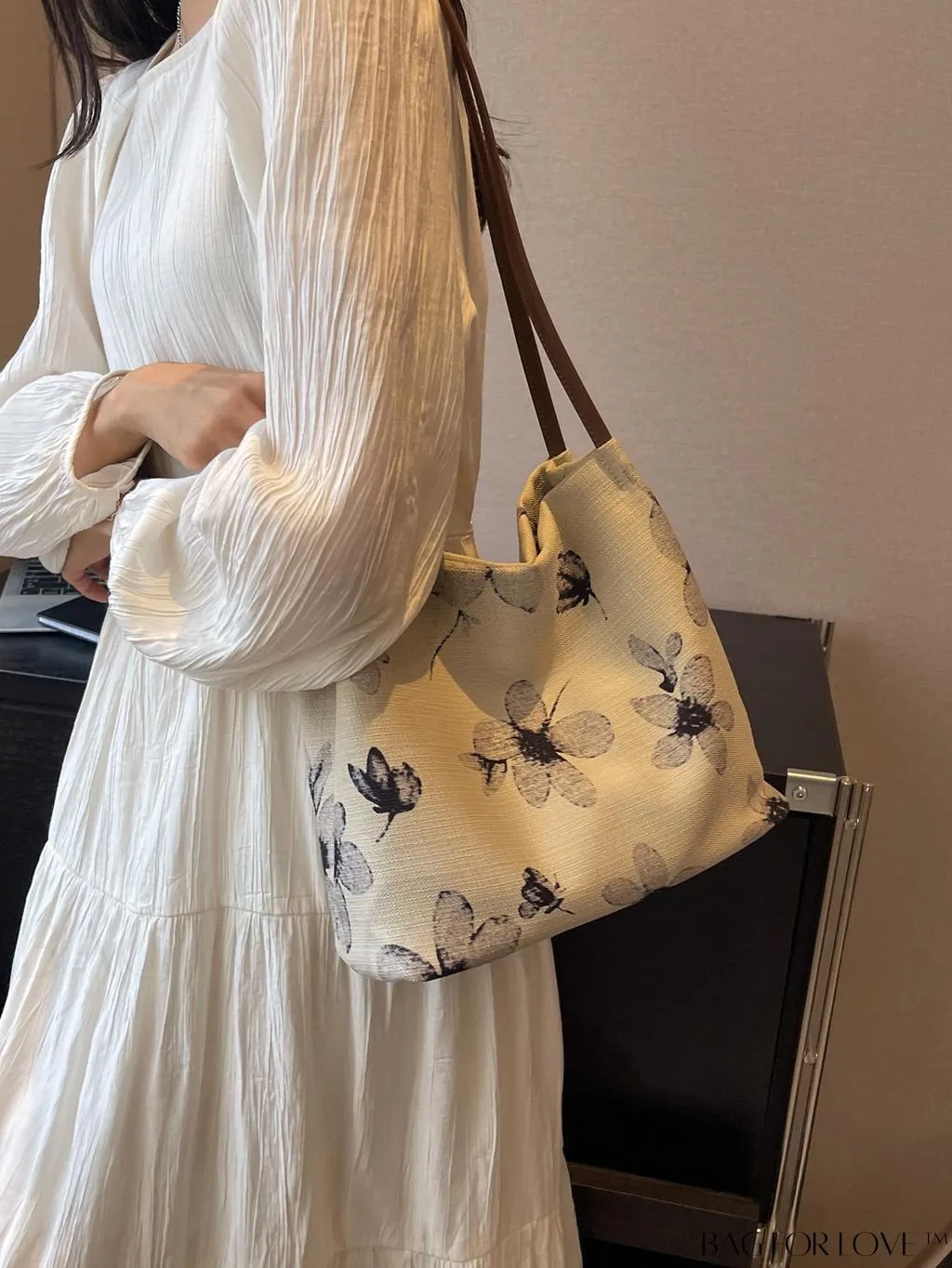 BagForLove - Floral Embroidered Hobo Bag: Chic Graphic Design & Intricate Detail