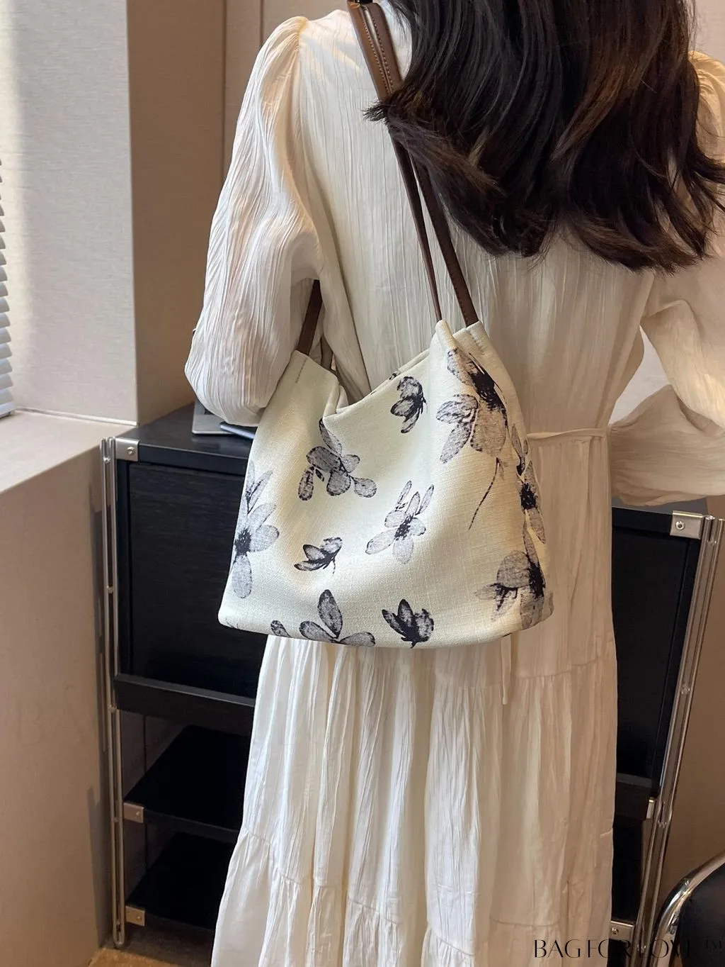 BagForLove - Floral Embroidered Hobo Bag: Chic Graphic Design & Intricate Detail