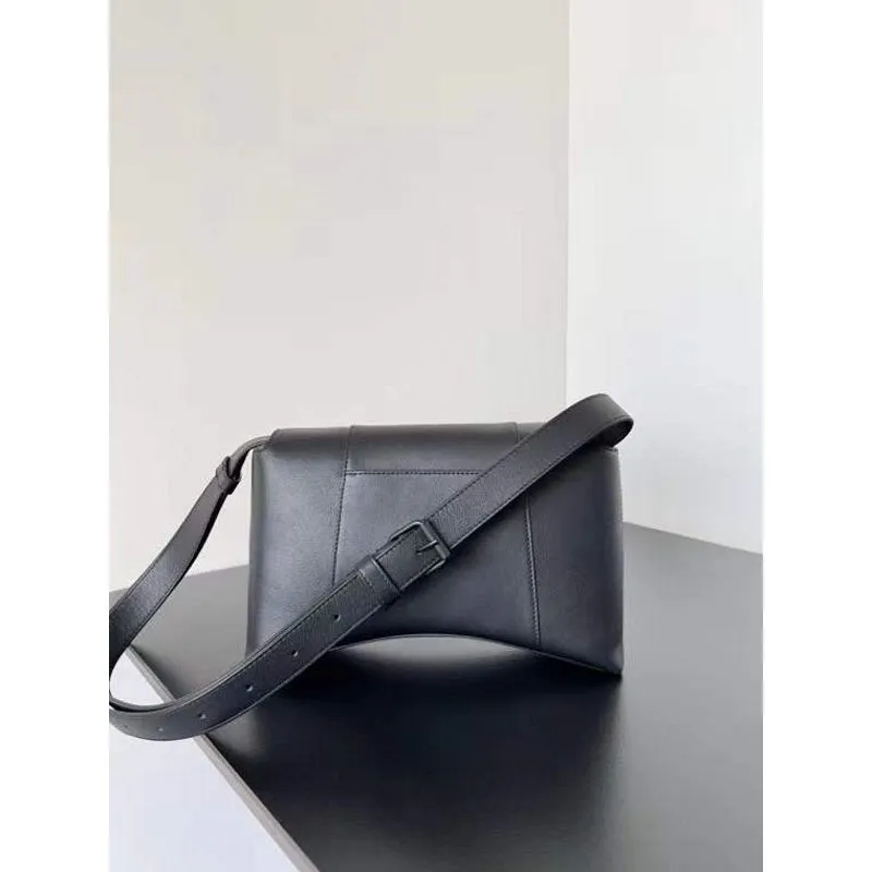 Balenciaga Honest BGDC0046 shoulder bag leather Sturdy Downtown