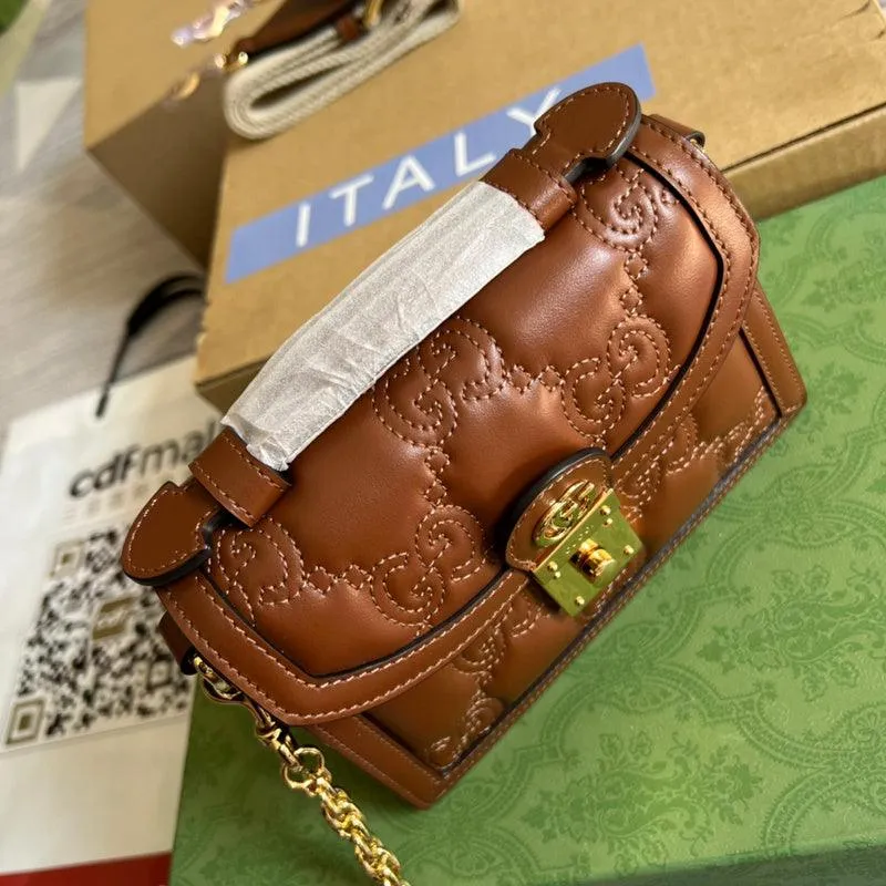 Charm - GG Bags - 895