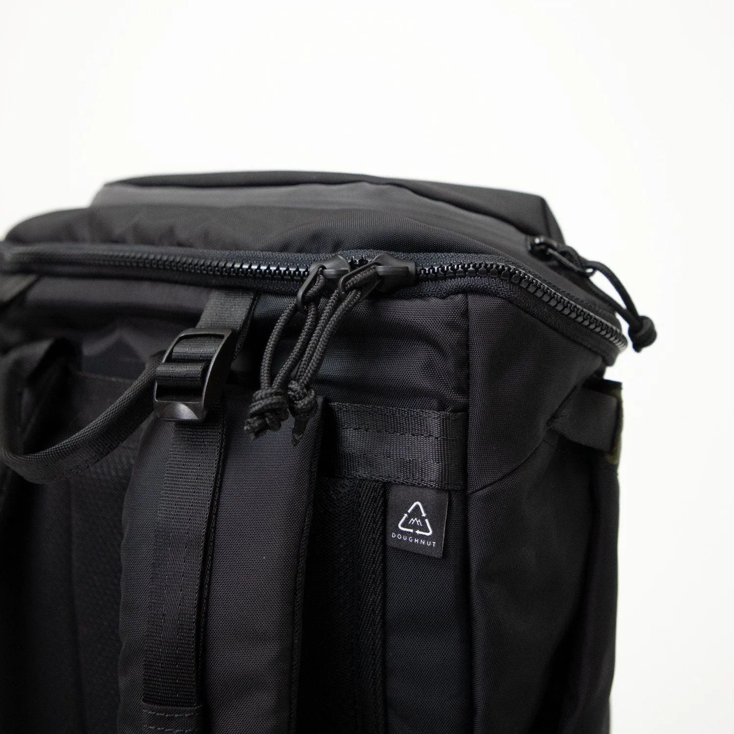 Doughnut Dynamic Large Titan Series - Black