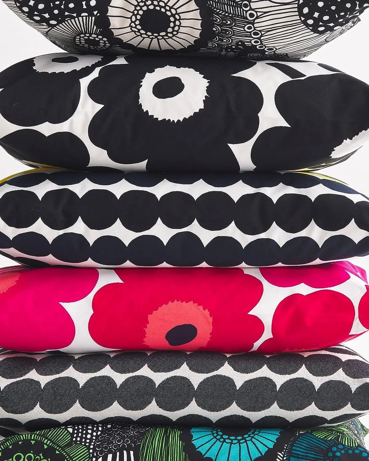 MARIMEKKO Pieni Siirolapuutarha Cotton Pillow Cover (Green) – Refine Your Home Décor with Our Square Cushion Cover W/Side Zip Closure — Modern Pillow Covers 20x20 inches