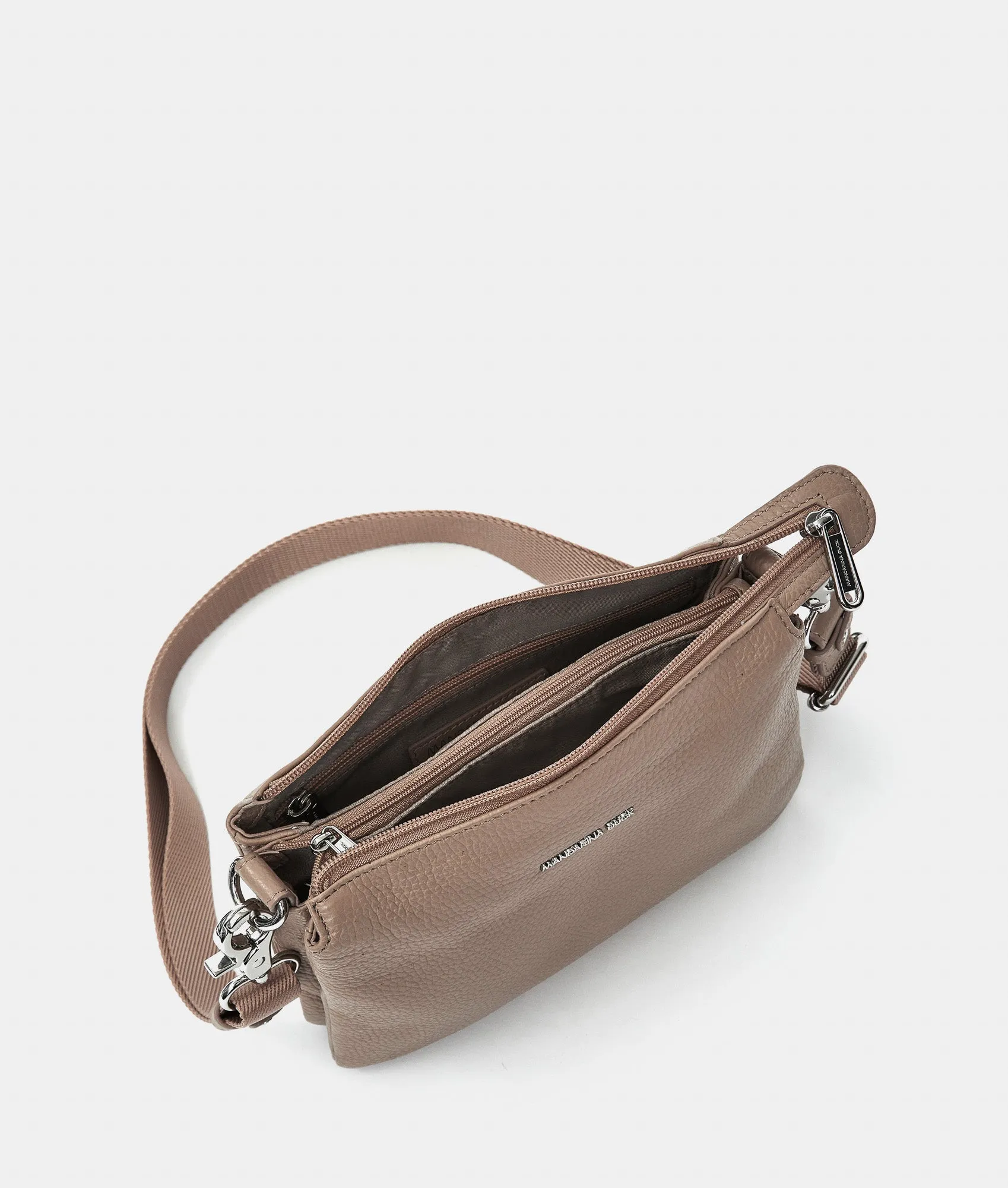 Mellow Leather Pochette