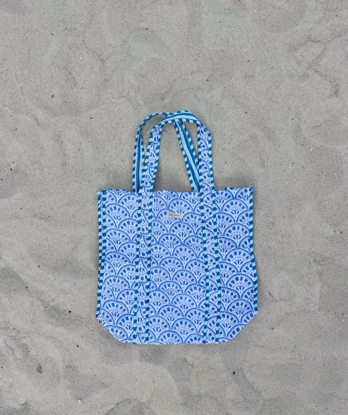 Raja Quilted Tote - White / Blue
