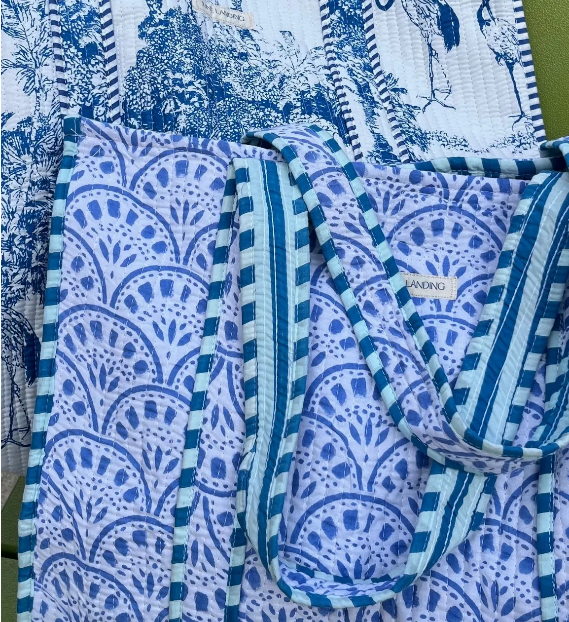 Raja Quilted Tote - White / Blue