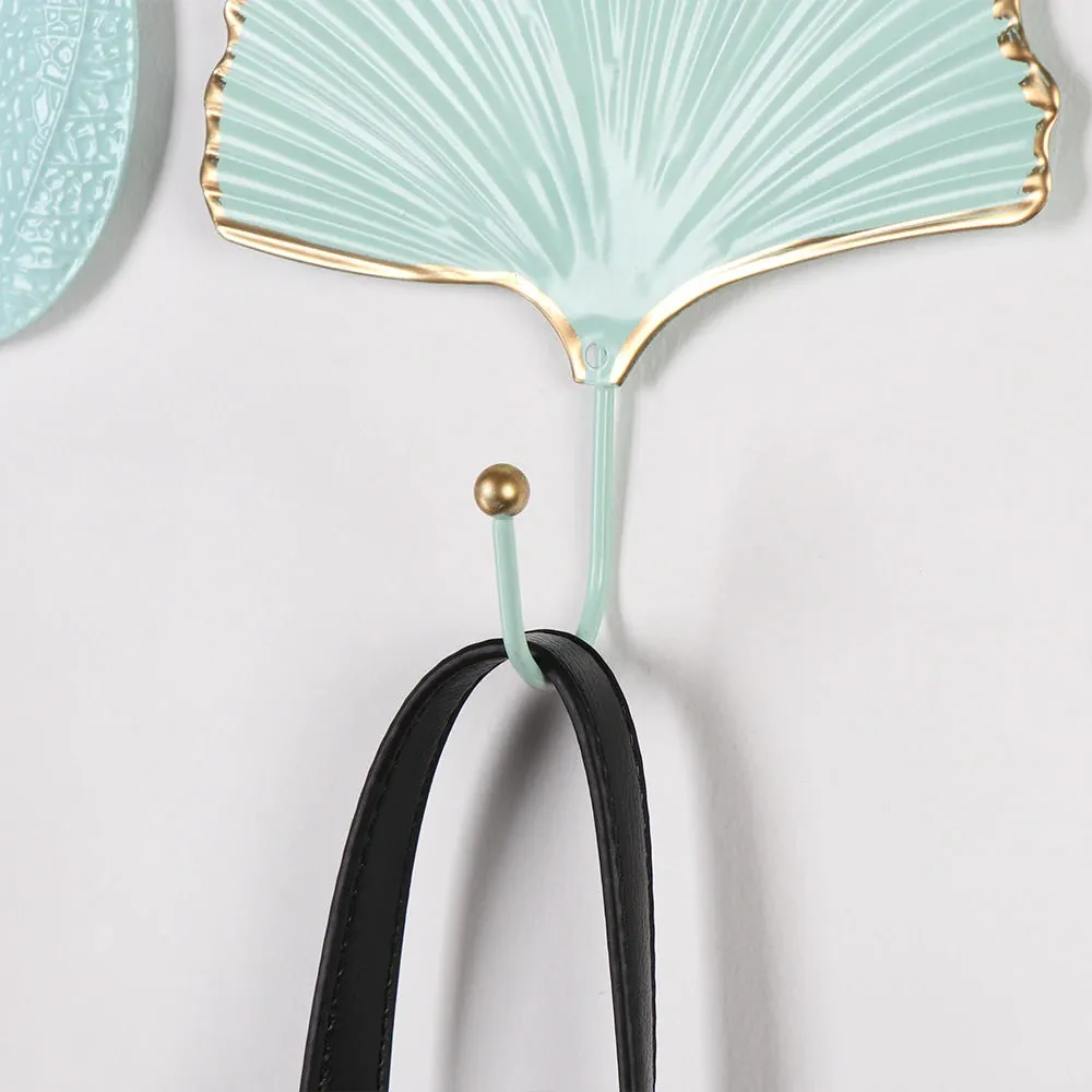 Shimmering Leaf | Gold Accent Hook
