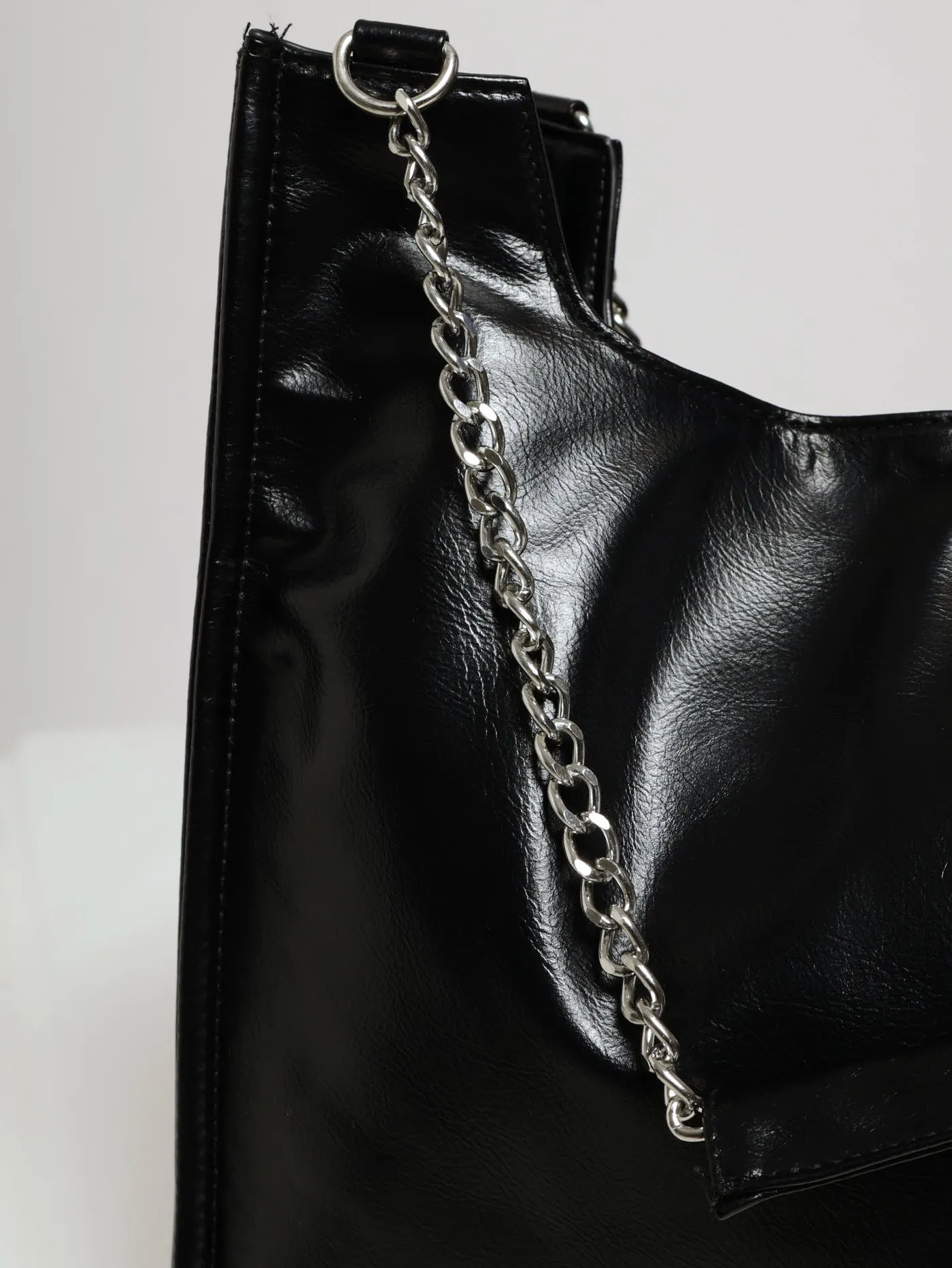 Slouchy Chunky Chain Shopper Bag - Black