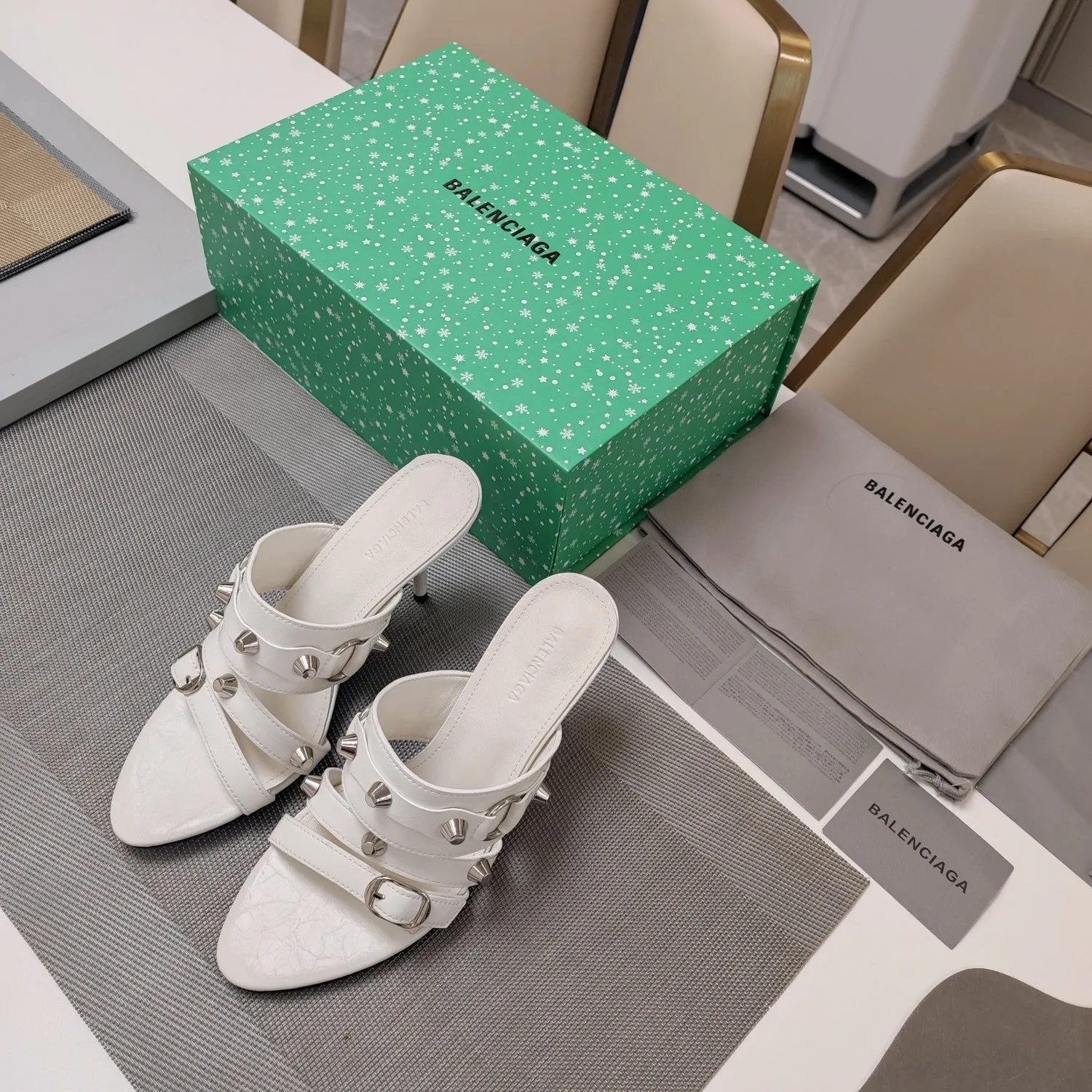 STUDDED SHEEPSKIN Specialized range Price drop SANDALS STRAPPY IN WHITE WAX-OIL HIGH-HEELED Balanciaga