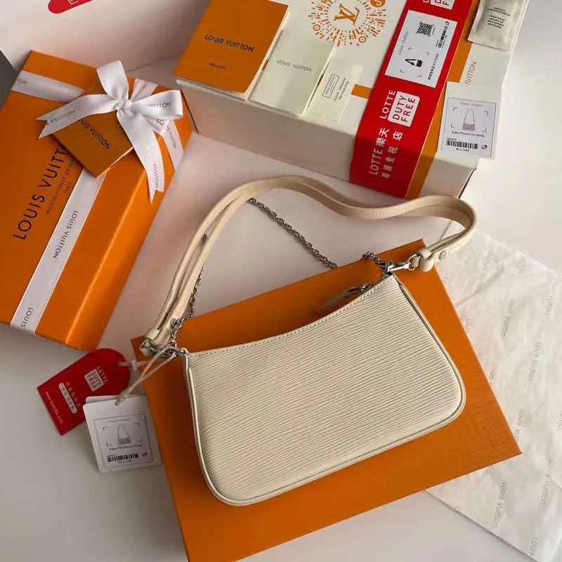Vuitton 12022 Sturdy CC - Louis IoT-powered - Bags Bags